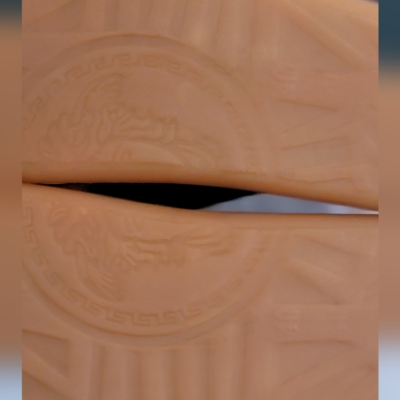 β¨οΈ H P β¨οΈVERSACE SLIDES βοΈ - Picture 13 of 14